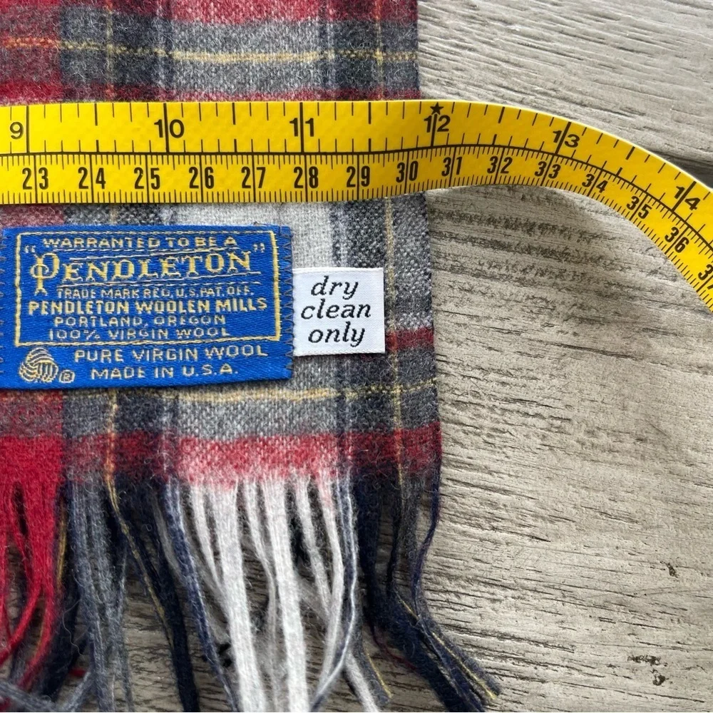Pendleton Woolen Mills Vintage Wool Plaid Scarf Wrap Unisex